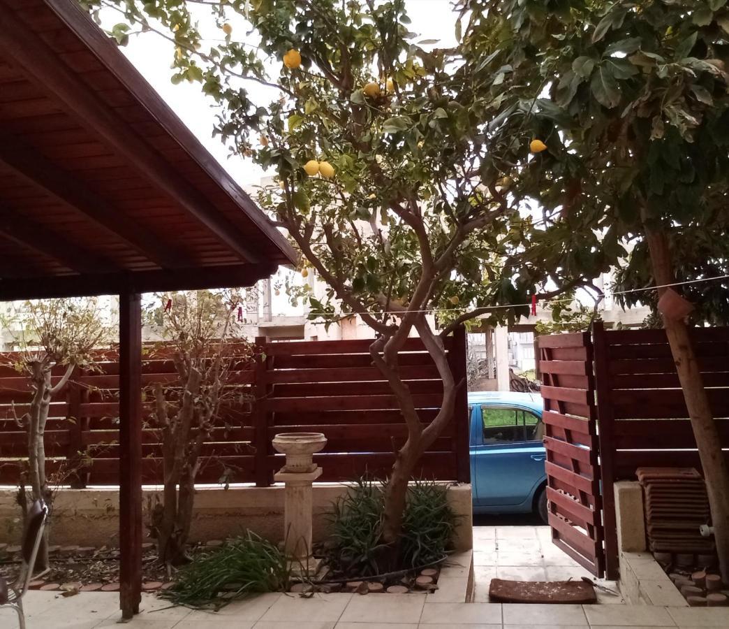 Green Patio Larnaca Exteriör bild