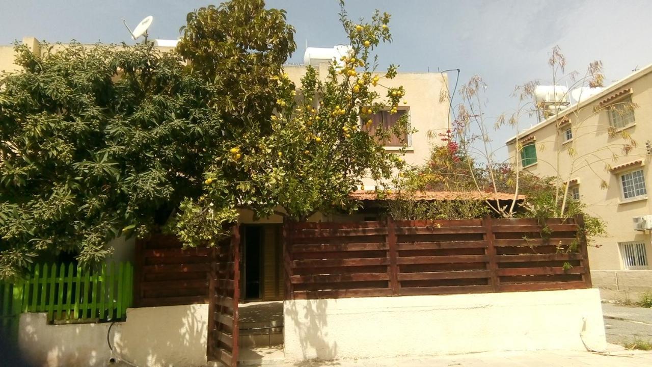 Green Patio Larnaca Exteriör bild